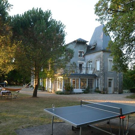 Bed and Breakfast Domaine De Treuillaud Villers-les-Ormes Zewnętrze zdjęcie